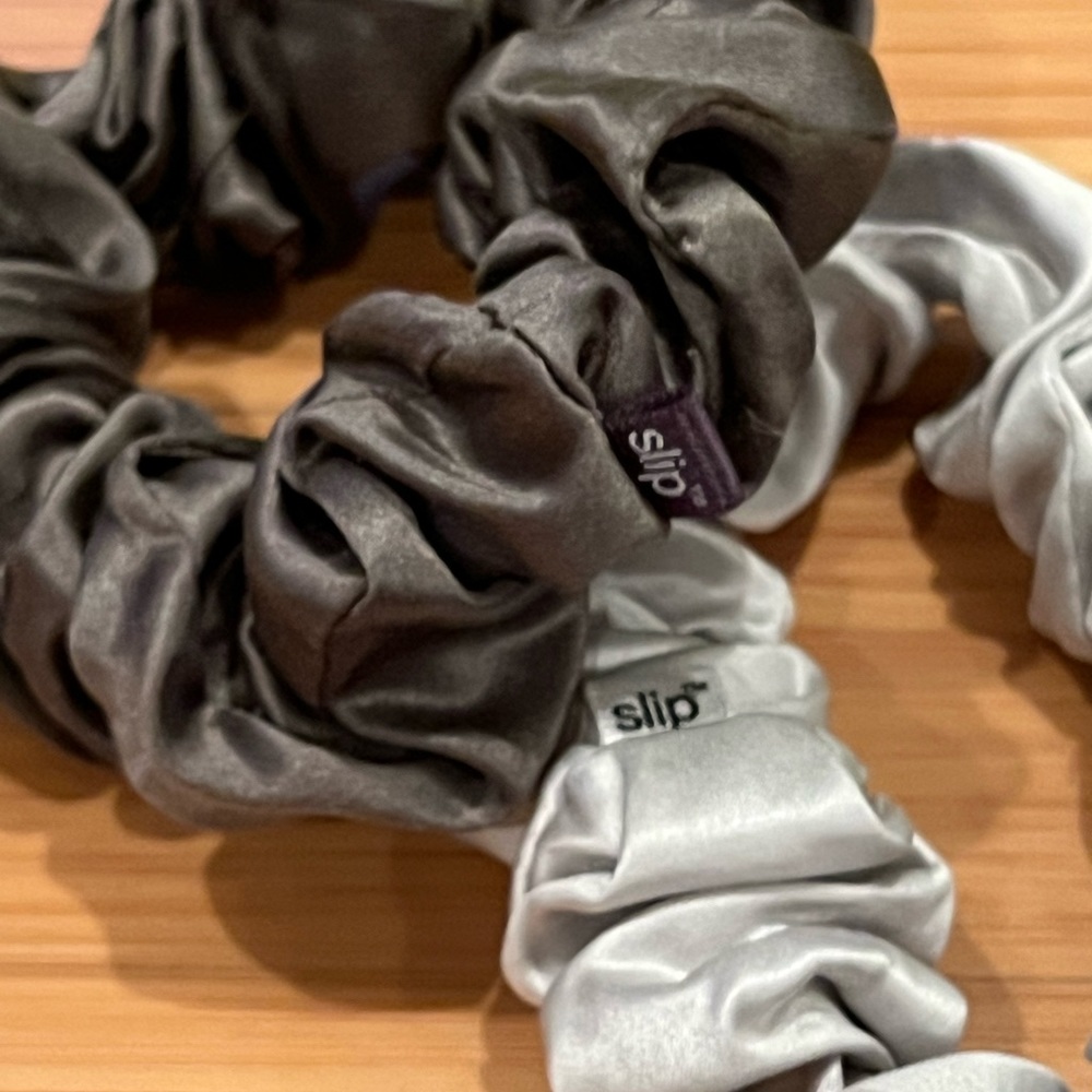 Slip scrunchies